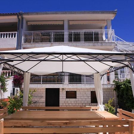 Apartments Milan 罗戈兹尼察 外观 照片